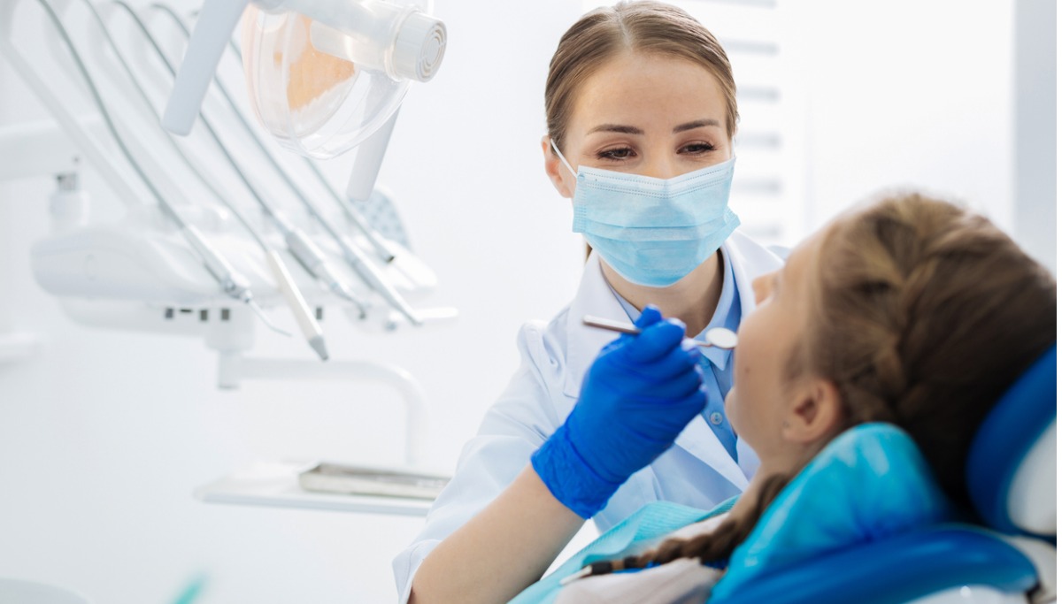 How to Pick a Dentist – 7 Essential Qualities to Look For